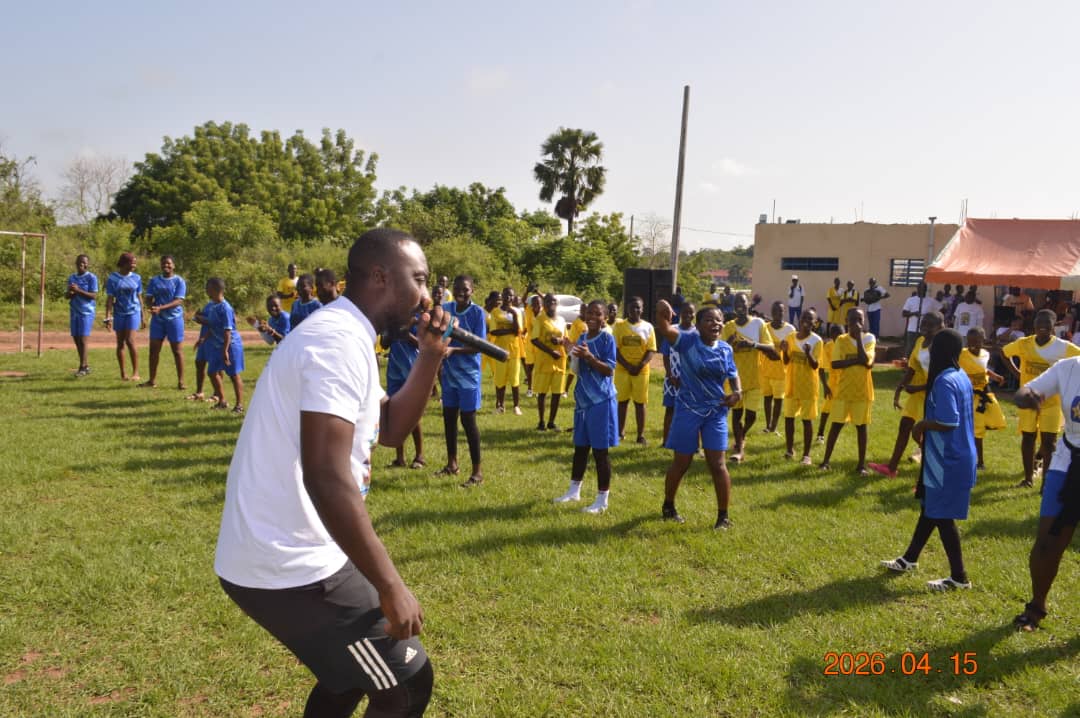 Élèves en action sportive